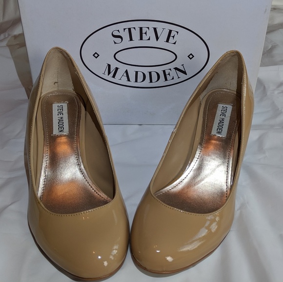Steve Madden Ulltra shoes - Picture 2 of 4